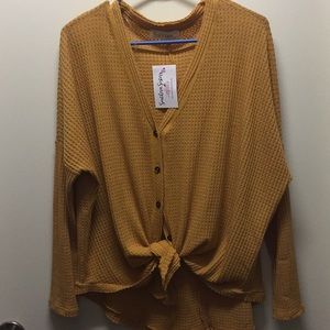 Long sleeve waffle knit top (Large)